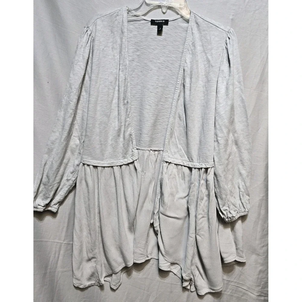TORRID Knit Topper Cardigan Sweater Women's Size 2 Gray Long Sleeve Cotton/Rayon